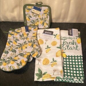 100% Cotton 7 Piece Lemon Kitchen Towel/Oven Mitt Set